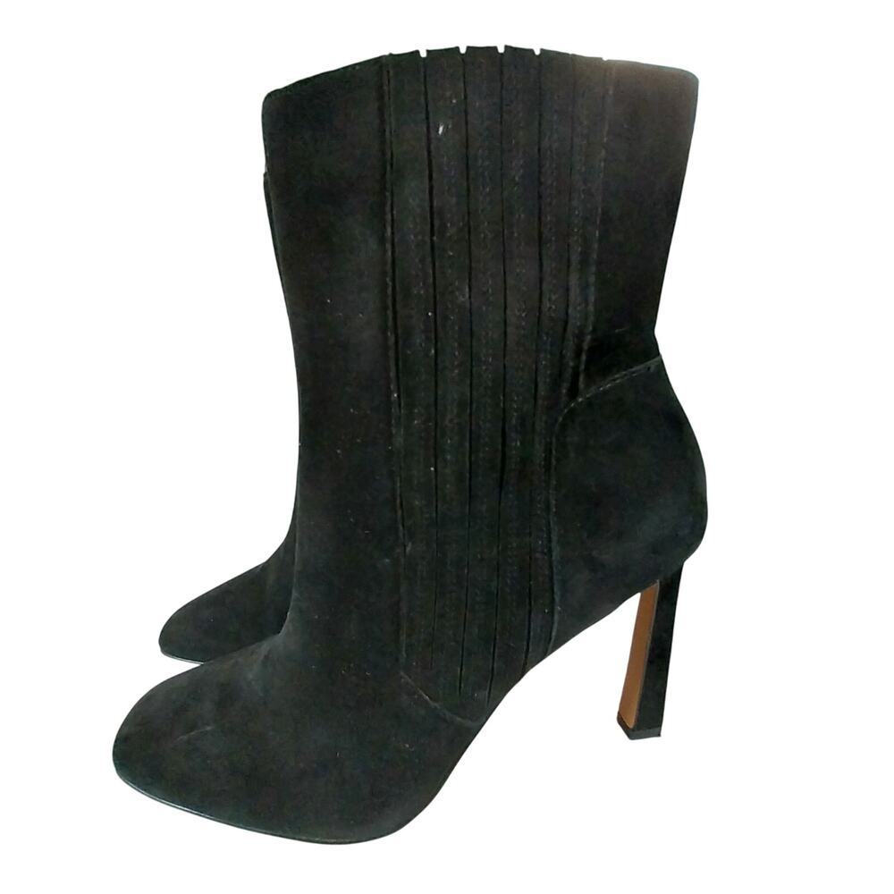 VINCE CAMUTO! LUXE BLACK GENUINE SUEDE LEATHER NIPPED TOE ANKLE BOOTS! SZ 11M